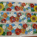 Цветочная композиция из мозаики для интерьера кухни фартука.