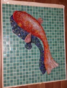 Художественная и матричная техника исполнения мозаичного панно Рыбка.